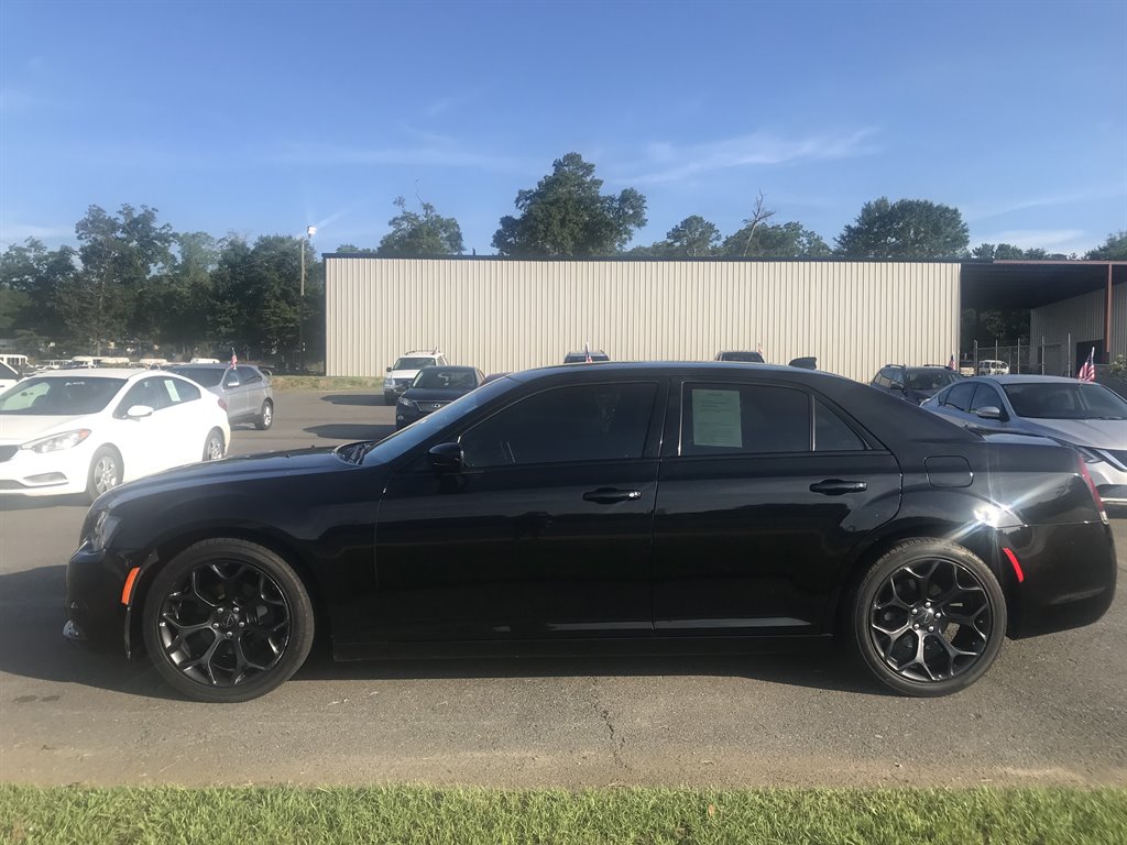 2019 Chrysler 300 S