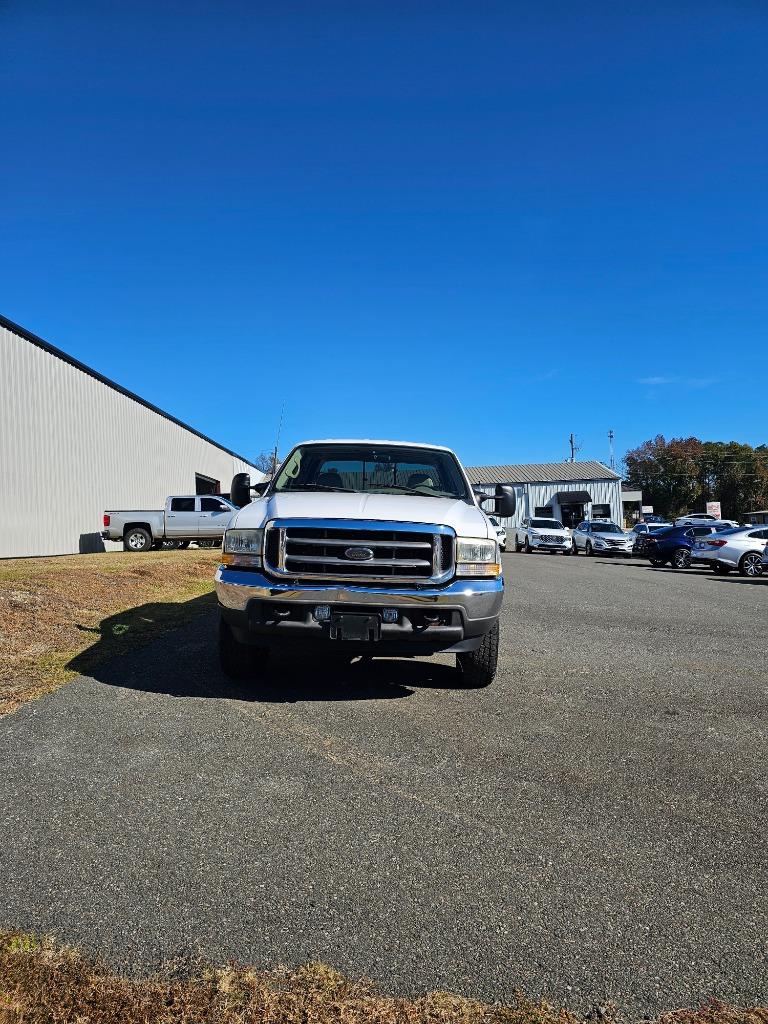 2002 Ford F-250 Super Duty Lariat photo 3