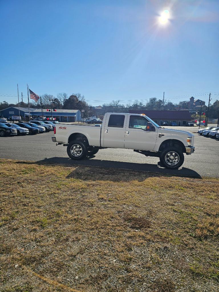 2008 Ford F-250 Super Duty Lariat photo 2