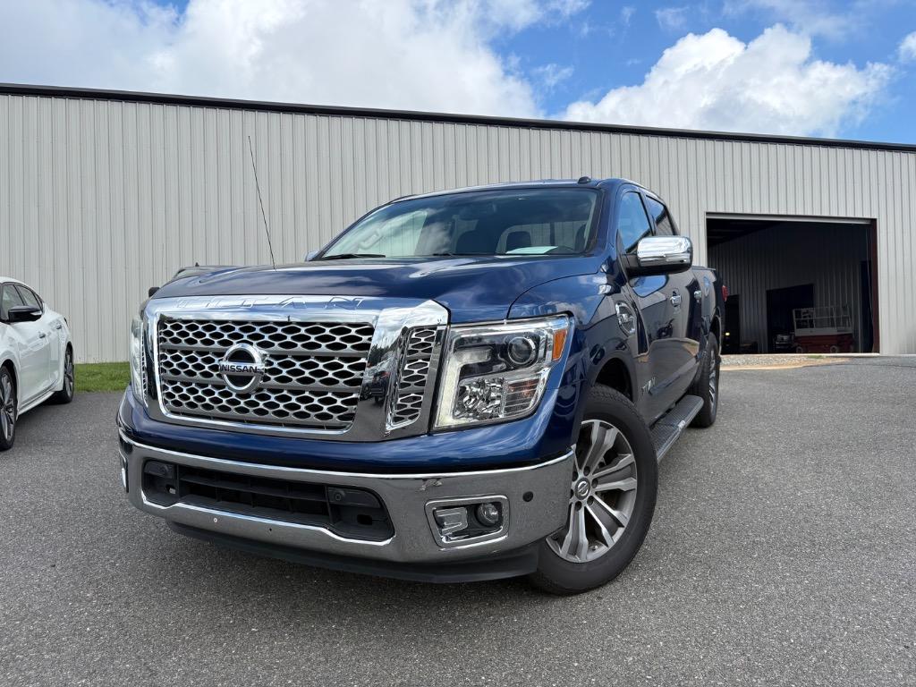 2017 Nissan Titan