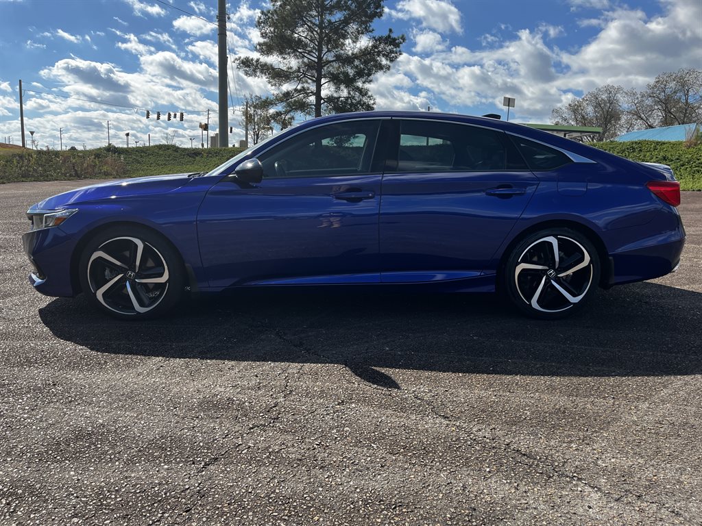 2021 Honda Accord Sport SE's photo